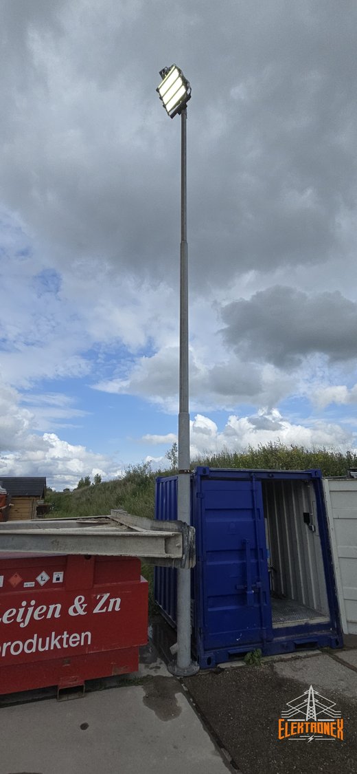 07 ElektroneX Lichtmast aansluiten Led Lamp Elektricien Beverwijk